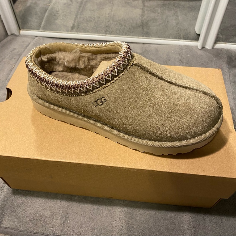 UGG Tasman slippers antipope